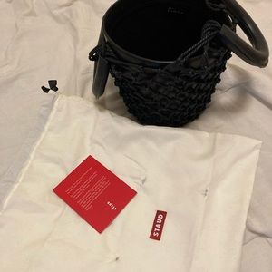 Net and leather bucket purse